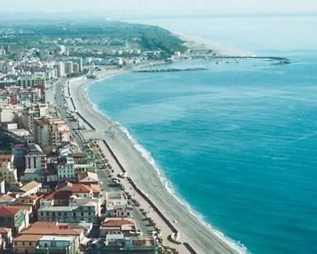 Giovino Holidays